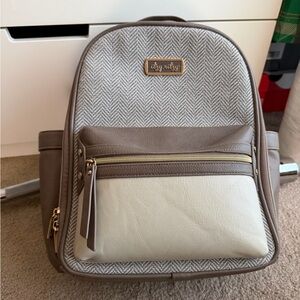 Itzy Ritzy Vanilla Latte Mini Diaper Bag Backpack

Tap